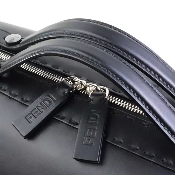 Auth FENDI Large Suitcase Boston bag black leather - Picture 7 of 15